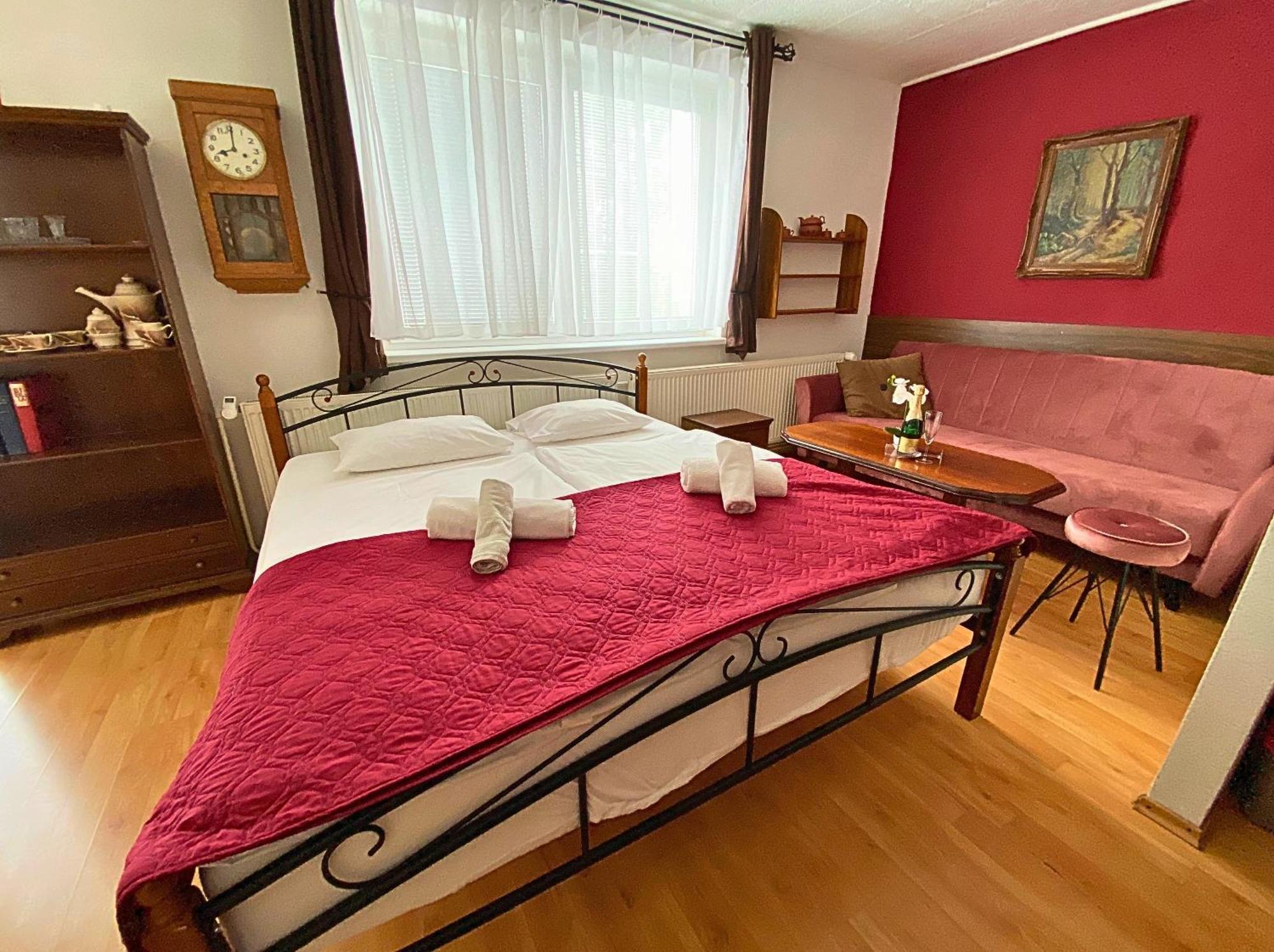 Spa & Pool Apartments Prestige Villa Ivica Marianka Luaran gambar