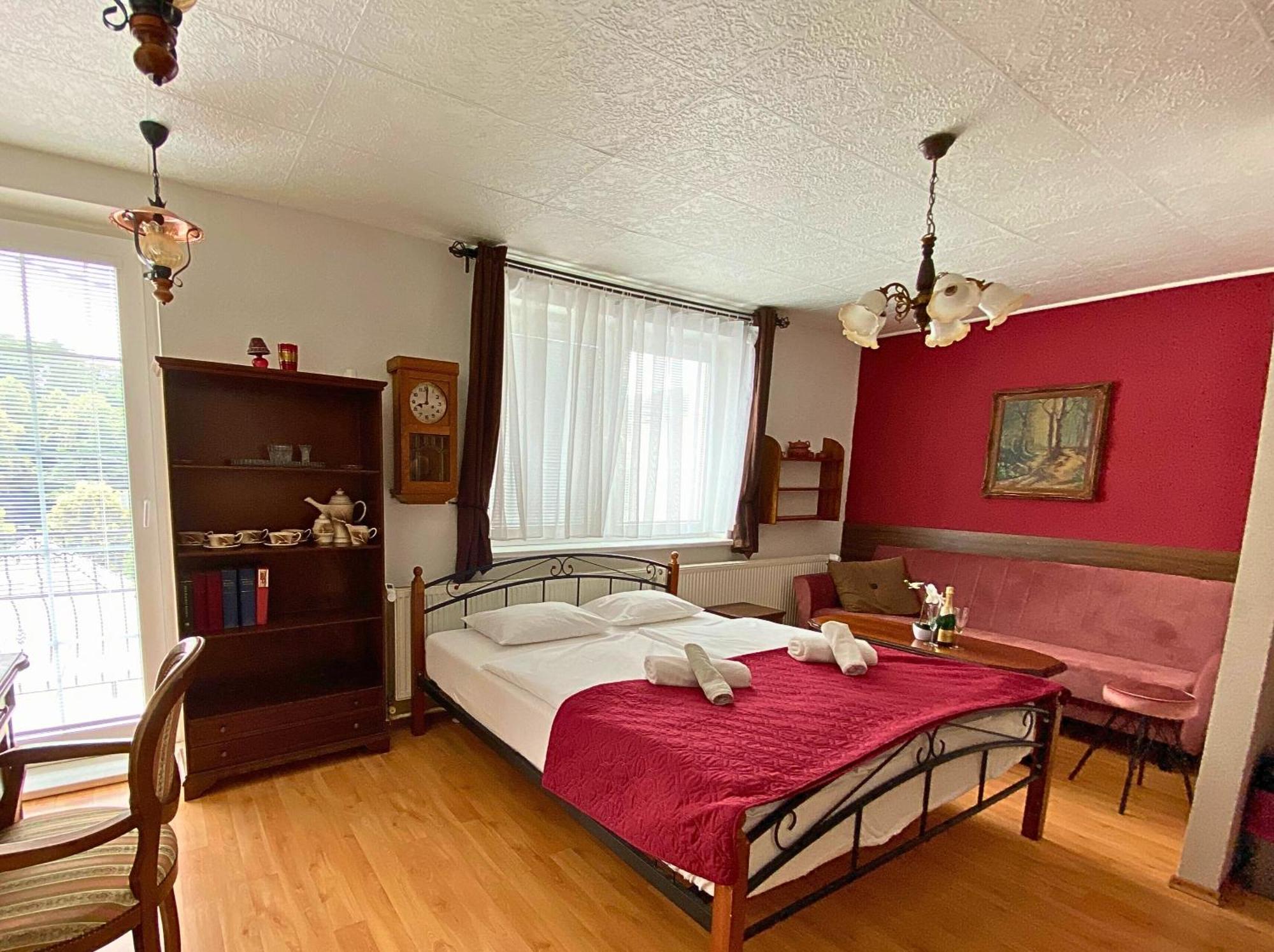 Spa & Pool Apartments Prestige Villa Ivica Marianka Luaran gambar